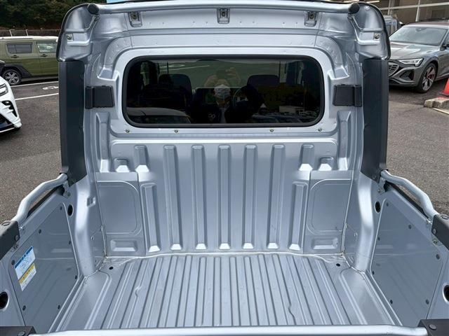 DAIHATSU HIJET deckvan 2019