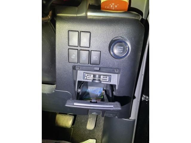 TOYOTA VELLFIRE 2019