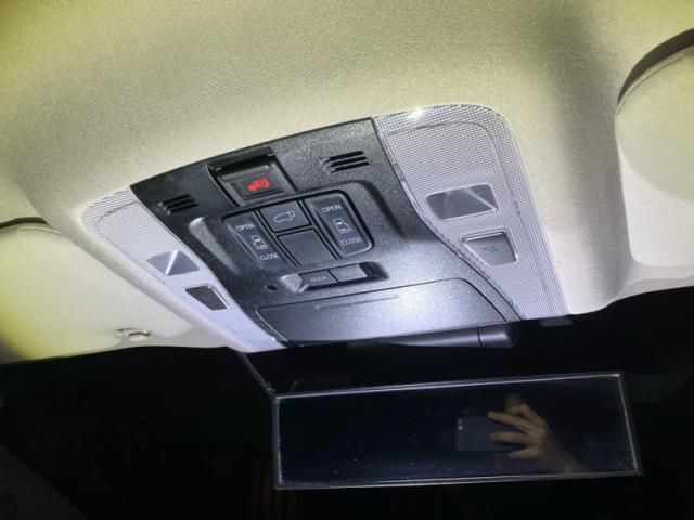 TOYOTA VELLFIRE 2019