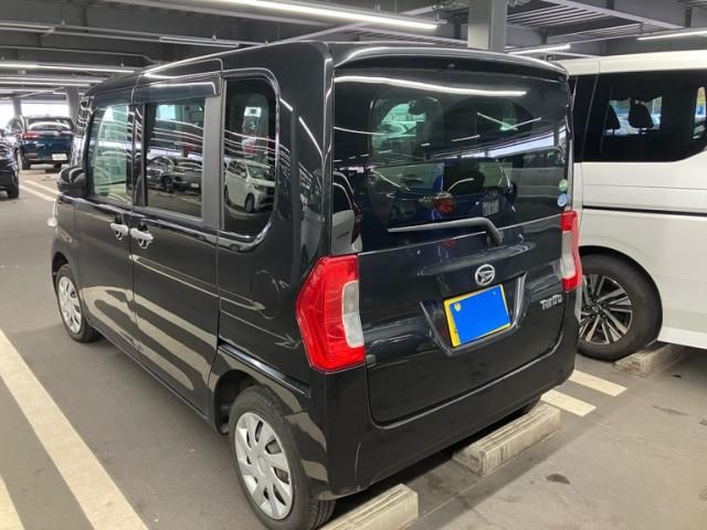 DAIHATSU TANTO 4WD 2016