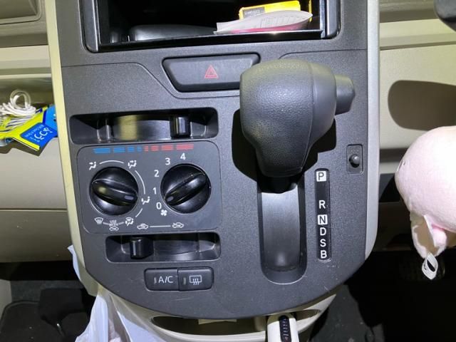 DAIHATSU TANTO 4WD 2016