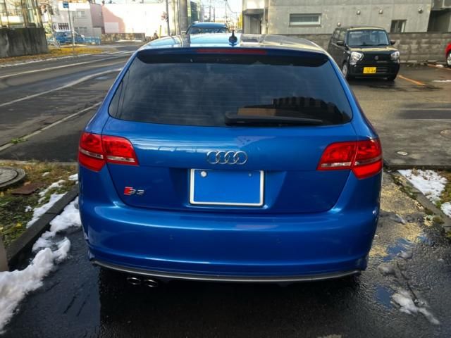 AUDI AUDI S3 SPORTBACK 2011