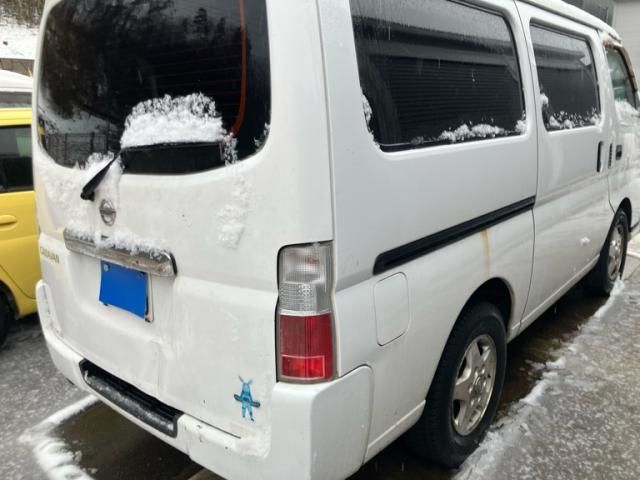 NISSAN CARAVAN van 4WD 2011