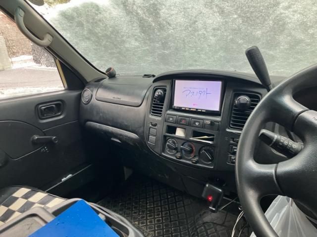 NISSAN CARAVAN van 4WD 2011