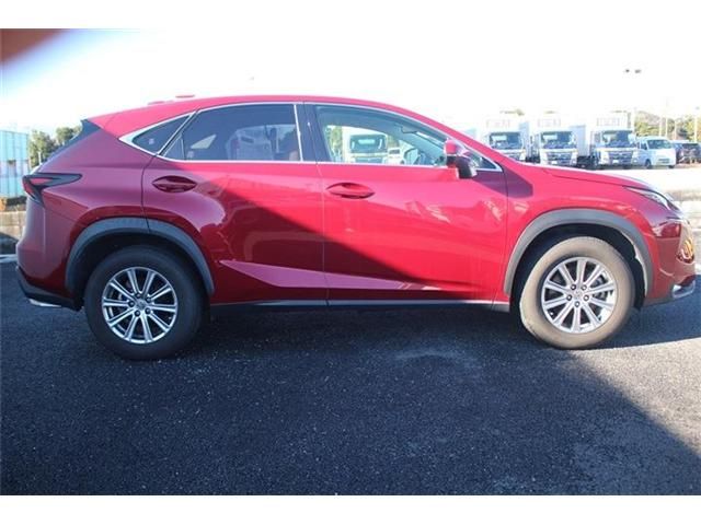 TOYOTA LEXUS NX200t 2016