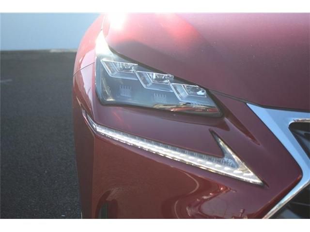 TOYOTA LEXUS NX200t 2016