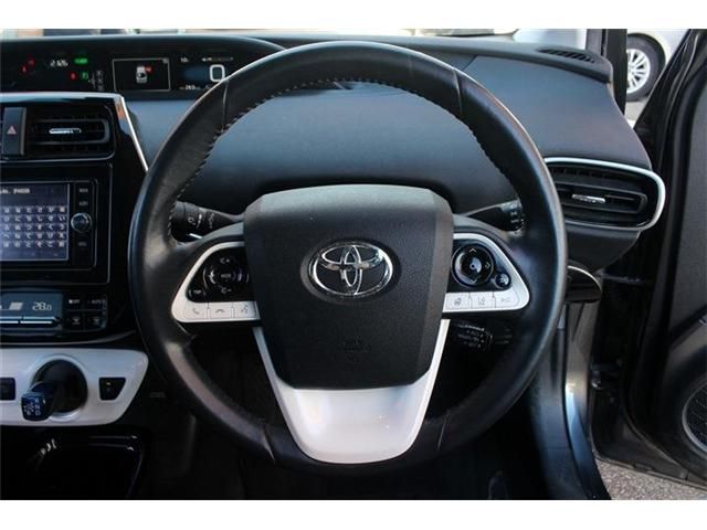 TOYOTA PRIUS PHV 2017