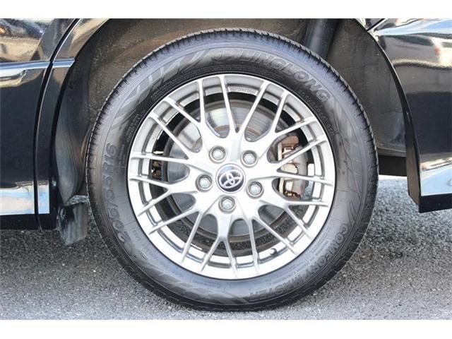 TOYOTA VOXY HYBRID 2019