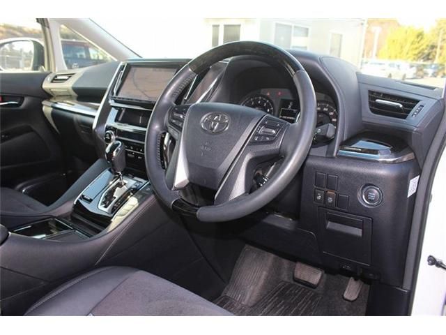 TOYOTA VELLFIRE 2015