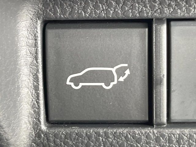 TOYOTA HARRIER 2WD 2023