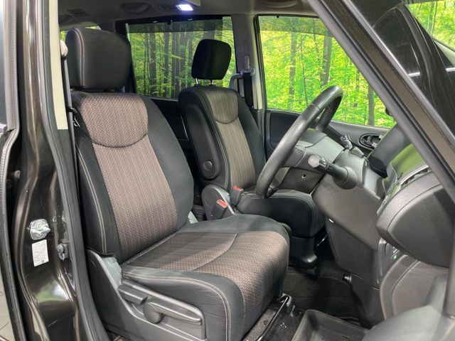 NISSAN SERENA  S-HYBRID 2014