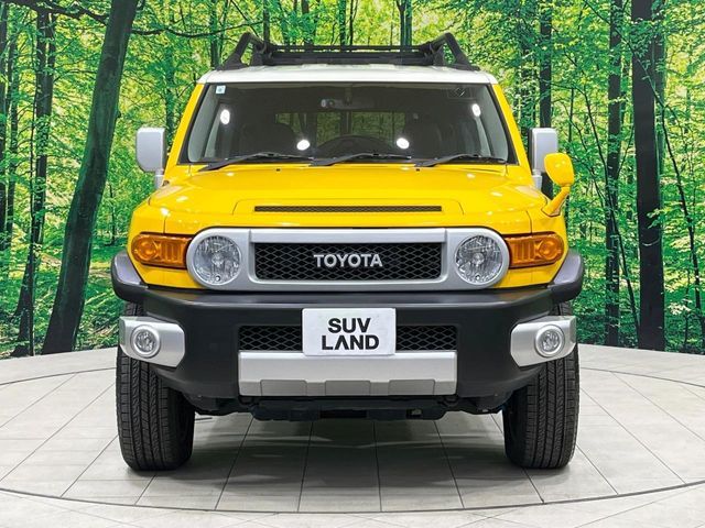 TOYOTA FJ CRUISER 4WD 2015