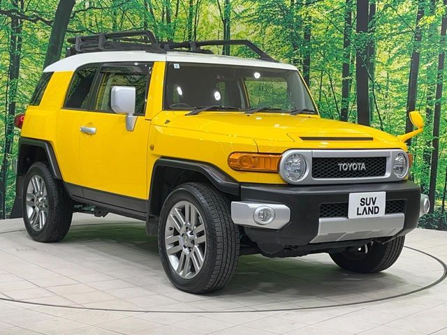 TOYOTA FJ CRUISER 4WD 2015