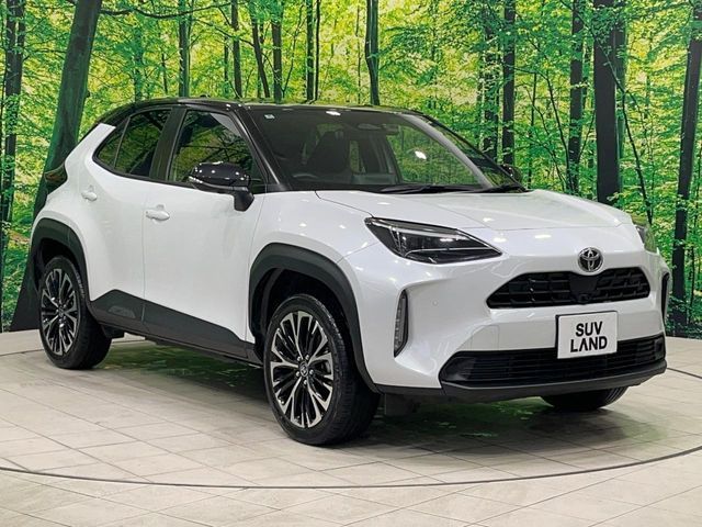 TOYOTA YARIS CROSS HYBRID 2025