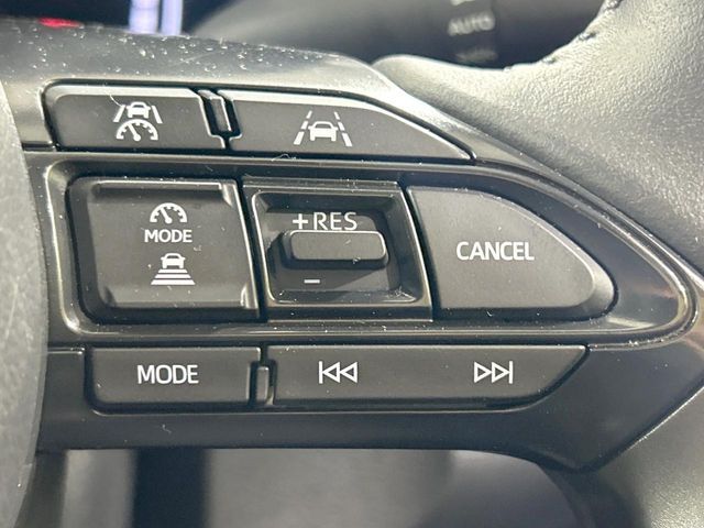 TOYOTA YARIS CROSS HYBRID 2025