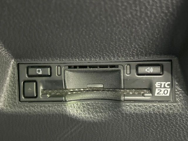 TOYOTA YARIS CROSS HYBRID 2025