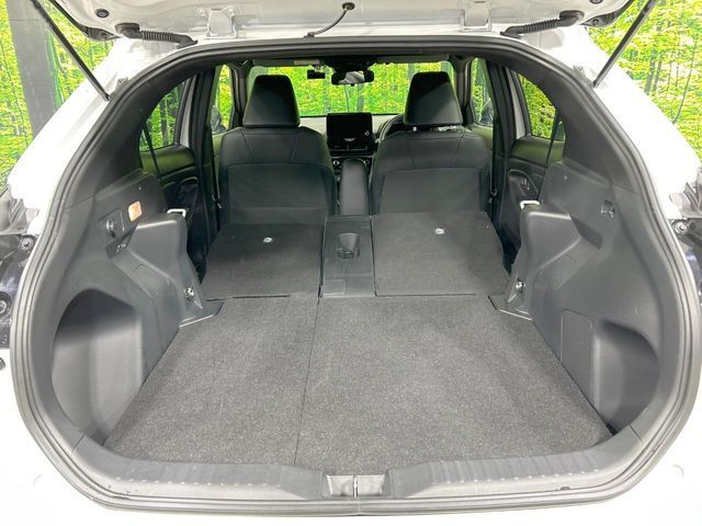 TOYOTA YARIS CROSS HYBRID 2025