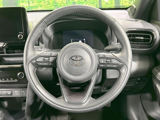 TOYOTA YARIS CROSS HYBRID 2025