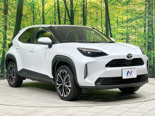 TOYOTA YARIS CROSS HYBRID 2025