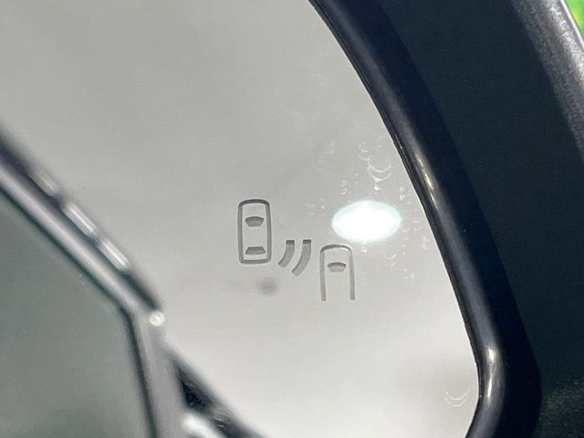 TOYOTA NOAH HYBRID 2025