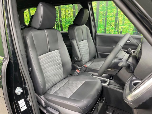 TOYOTA NOAH HYBRID 2025