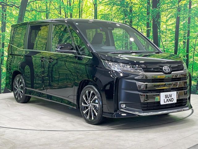 TOYOTA NOAH HYBRID 2025