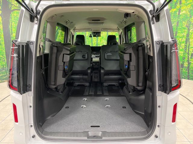 NISSAN SERENA  WG 2024