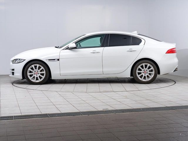 JAGUAR JAGUAR XEseries 2016