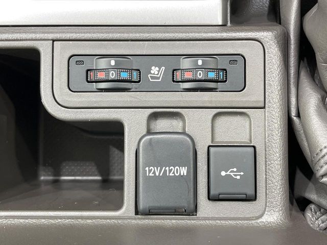 TOYOTA LANDCRUISER PRADO 2023