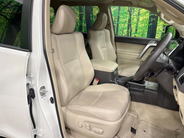 TOYOTA LANDCRUISER PRADO 2023