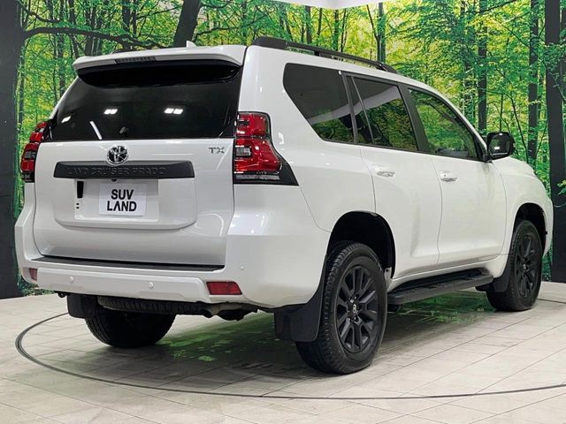 TOYOTA LANDCRUISER PRADO 2023