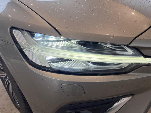 VOLVO VOLVO V60 2021