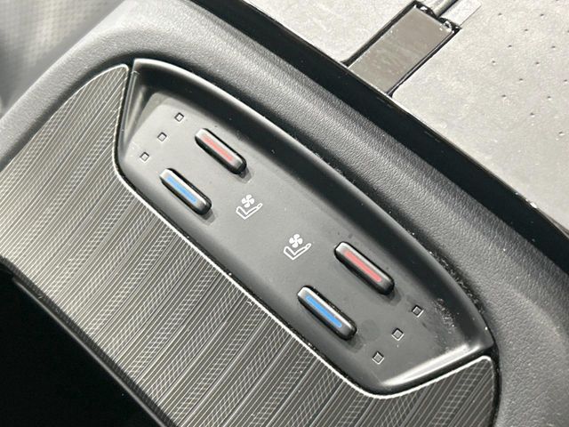 TOYOTA HARRIER HYBRID 2023