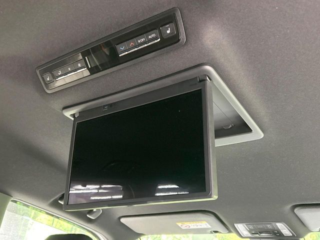 TOYOTA NOAH HYBRID 2023