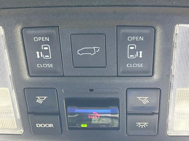 TOYOTA NOAH HYBRID 2023