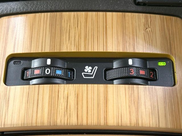 TOYOTA LEXUS HS250h 2015