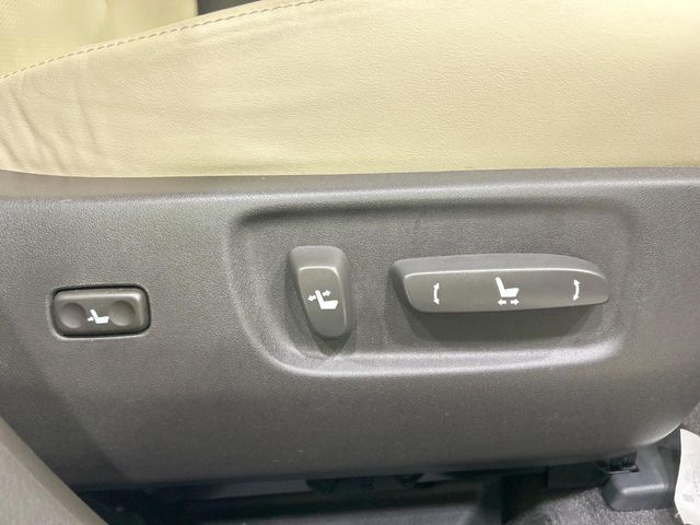 TOYOTA LEXUS HS250h 2015