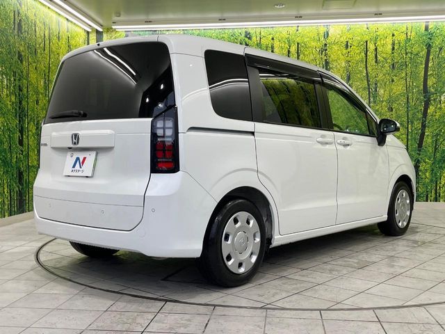 HONDA FREED 2024