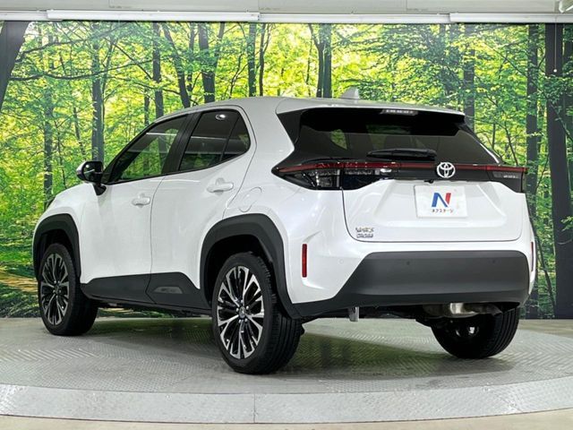 TOYOTA YARIS CROSS 2025