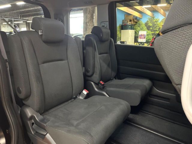 HONDA STEPWAGON SPADA 2012