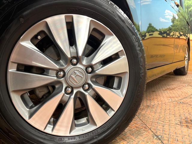 HONDA STEPWAGON SPADA 2012