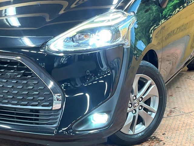 TOYOTA SIENTA 2018