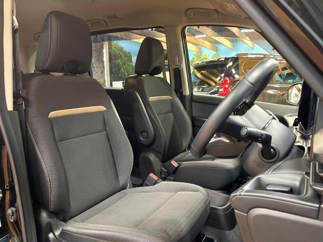 NISSAN SERENA  WG 2024