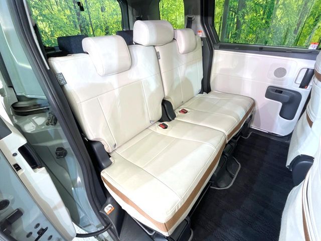 TOYOTA SIENTA HYBRID 2023