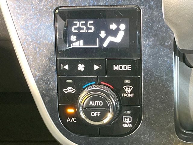 DAIHATSU MOVE CUSTOM 2015