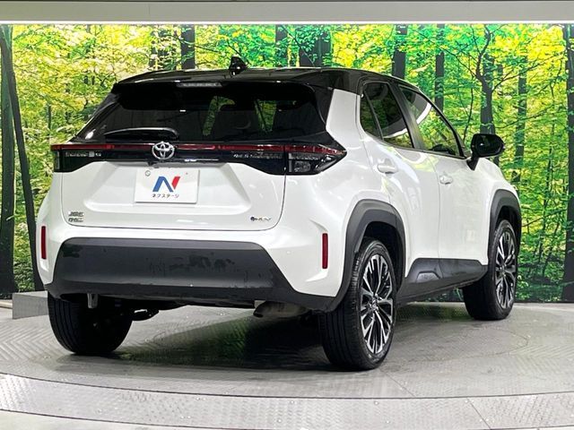 TOYOTA YARIS CROSS HYBRID 2025