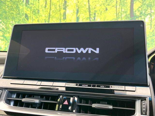 TOYOTA CROWN sedan hybrid 2022