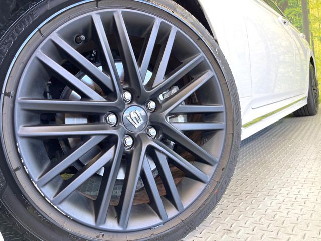 TOYOTA CROWN sedan hybrid 2022