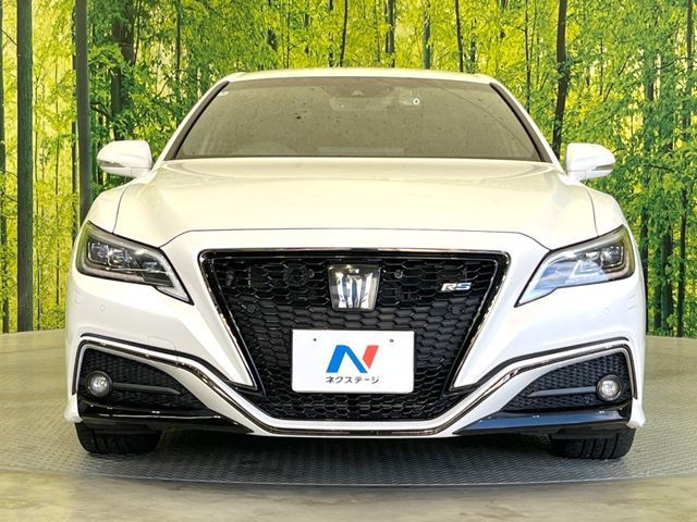 TOYOTA CROWN sedan hybrid 2022