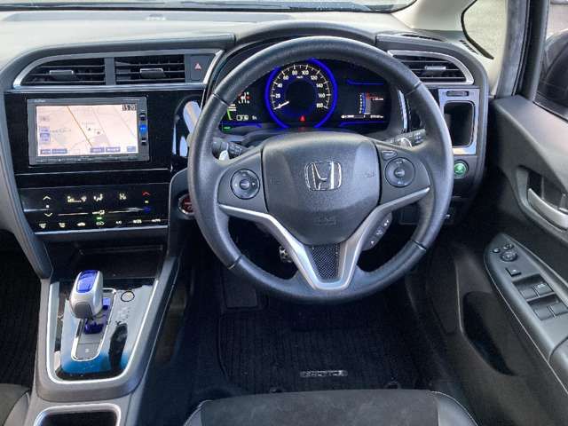 HONDA SHUTTLE HYBRID 2017